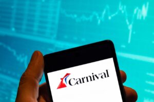 Will Carnival Stock Move On Its Upcoming Earnings?
