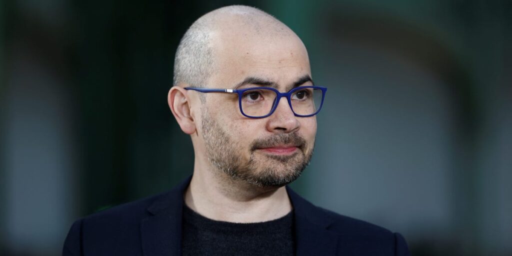 Google AI CEO Explains Why He Hasn’t Tried LSD Like Steve Jobs