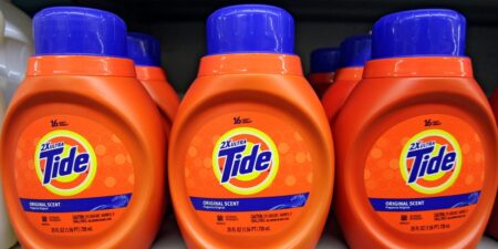 Procter & Gamble to Cut up to 7,000 Jobs Amid ‘Fierce’ Competition