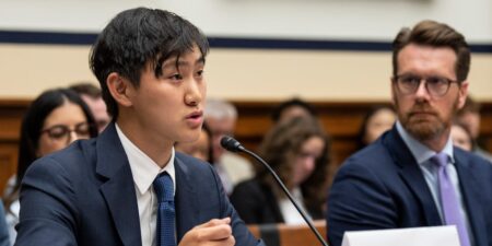 Mark Zuckerberg Wants to Spend  Billion on Scale AI’s Alexandr Wang