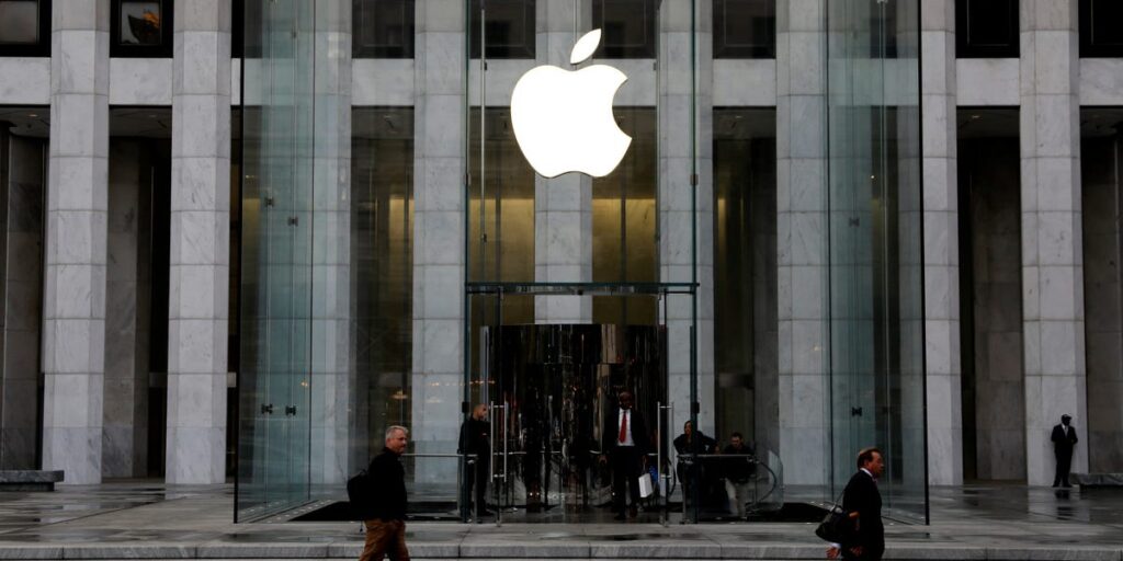 Ex-Apple Director: Don’t Bring Your Old Job’s Culture With You