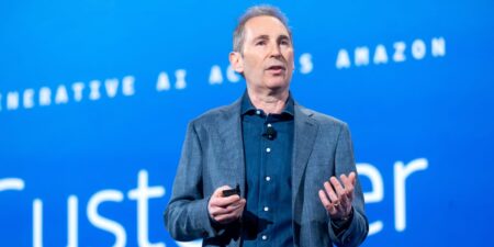 Amazon and Tech Leaders Push for AI Integration in Daily Work Routines