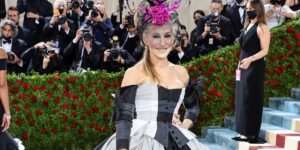 Sarah Jessica Parker Says Her Daughters Work Summer Jobs, Buy Used Clothes