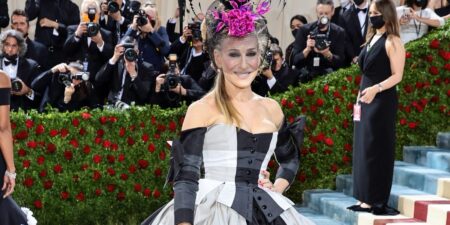 Sarah Jessica Parker Says Her Daughters Work Summer Jobs, Buy Used Clothes