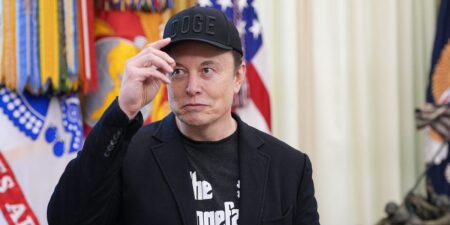 Elon Musk Vows to Defeat Republicans Who Vote for Trump’s Megabill