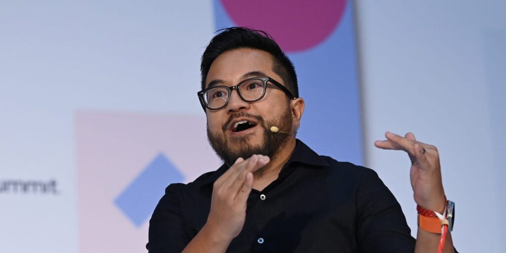 AI Founders Close Big Deals Using Palantir’s Strategy, Say YC Partners