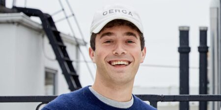 Cerca Dating App Matches People Using Mutual Connections: Pitch Deck