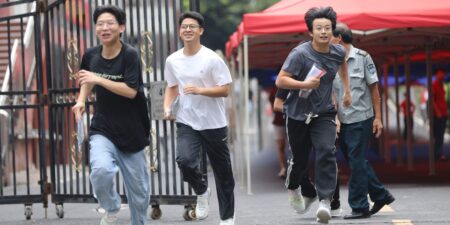 China’s Tech Firms Disable AI Functions During College Entrance Exams