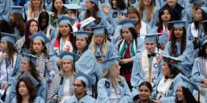 Foreign Students Seeking US Visa Have to Set Their Social Media Public