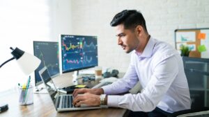 Best Large-Cap ETFs In June 2025