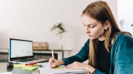 Investing For Teens: How To Invest As A Teenager
