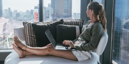 I Left Office Culture for Freelance Solitude; I Love Working Alone
