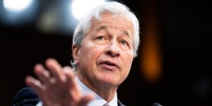 JPMorgan Cracks Down on Buyout Firms Poaching Junior Bankers