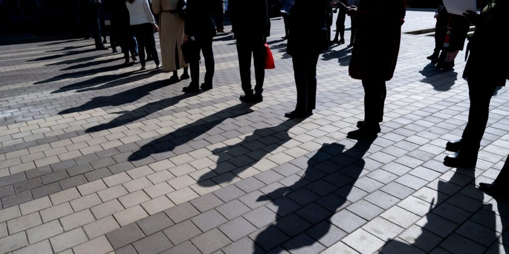 Spending, Unemployment Claims, GDP Show the Economy Isn’t Doing Great