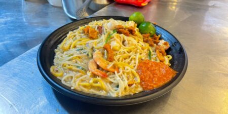 The Gen Zer Who Works 14-Hour Days Running a Noodle Stall in Singapore