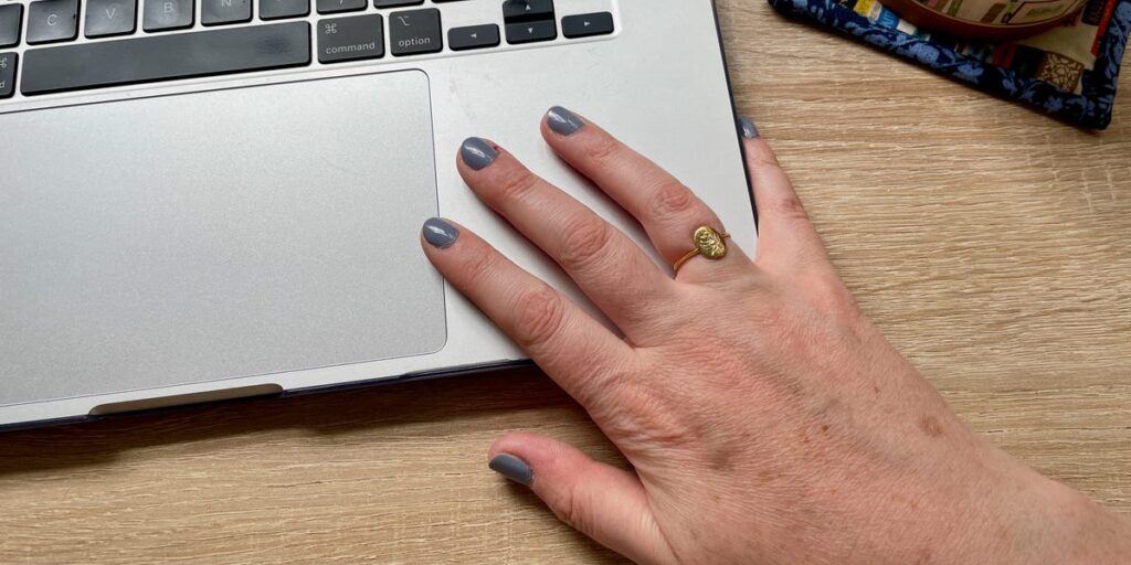 Woman Didn’t Feel Like an Adult Until She Took Her Wedding Ring Off
