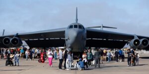 Delta Pilot Narrowly Avoids B-52 Collision in North Dakota