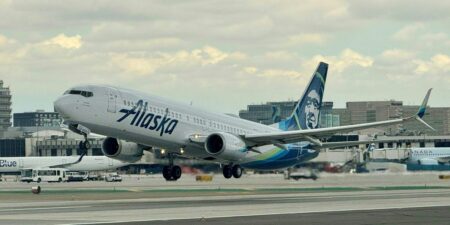 Alaska Airlines Is Grounding Its Fleet Because of an IT Outage