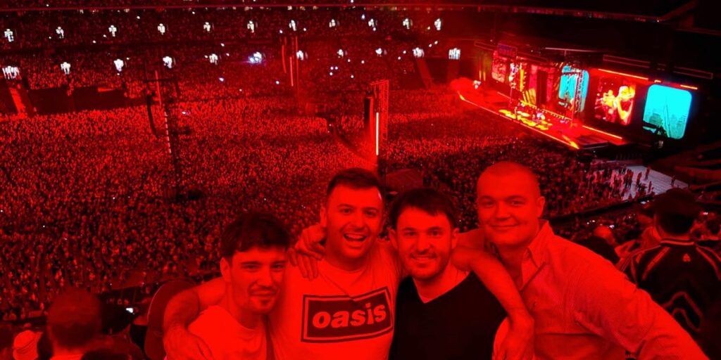 Oasis London Concert Review: Expensive Night but Priceless Experience