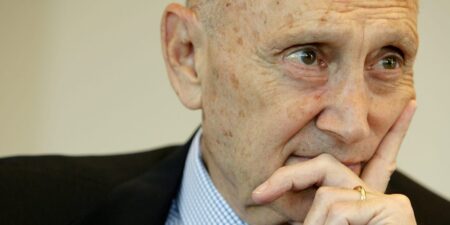 Wall Street Legend Burt Malkiel Warns About Market Timing, Meme Stocks