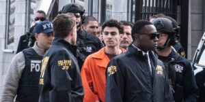 Prosecutors Fight Luigi Mangione’s Demand for Death Penalty Details