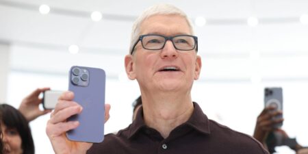Apple’s Supply Chain Makeover Gave India a Massive Win Over China