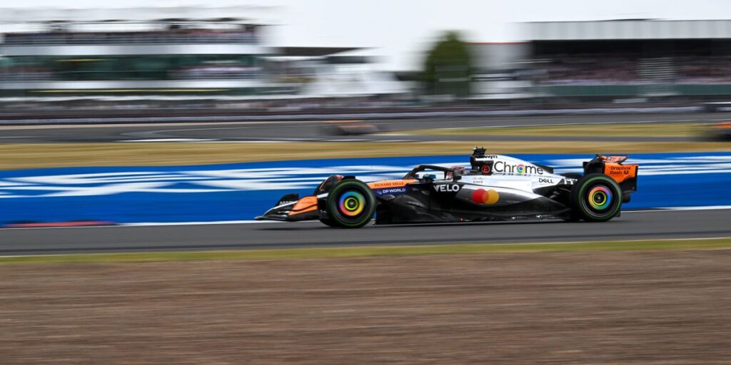 Apple Looks Poised to Win US Rights to Stream F1 Races