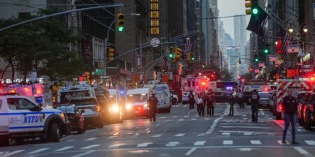 As It Happened: a Timeline of the Midtown Manhattan Shooting
