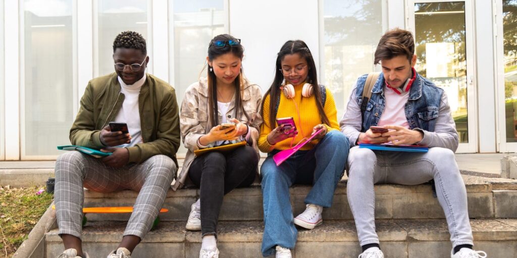 BI Readers Weigh in on the ‘Gen Z Stare’