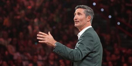 CEO Brian Niccol’s Commute to Starbucks’ New Office: a 5-Minute Drive