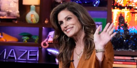 Cindy Crawford’s Mornings: Bible Podcast, Dry Brushing, No Messages
