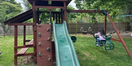 Mom Shares Tips for Getting Secondhand Kid Items for Free