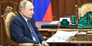 Russia’s Soldier Recruitment Bonuses Add to War Costs, Impact Economy