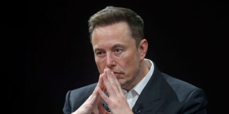 Tesla Analysts Dream Big About Robot Future After Terrible Quarter