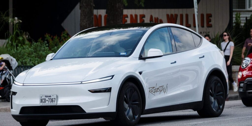 Tesla Updates Robotaxi App Users About California Launch
