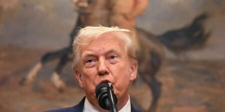 The Effort to Ban Congressional Stock Trading Has a Trump Problem