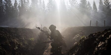 How Ukraine’s Soldiers Are Trained by UK Soldiers Who Haven’t Seen Real War