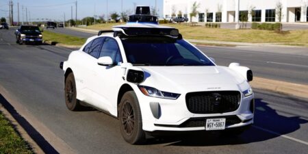 Uber Users Cancel Rides With Human Drivers to Ride in Waymo Taxis