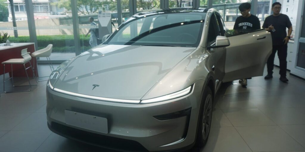 Elon Musk Says Tesla’s New Six-Seat Model Y Might Never Come to the US