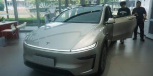 Elon Musk Says Tesla’s New Six-Seat Model Y Might Never Come to the US