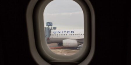 Passengers Sue United and Delta Over Windowless Window Seats