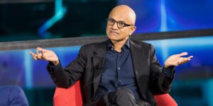 Microsoft Staff Share Pay in Internal Spreadsheet. See the Numbers.