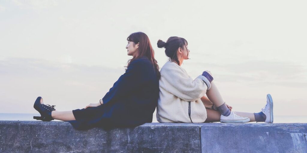 7 Signs of a Bad Friend; How to Break up, End Friendship