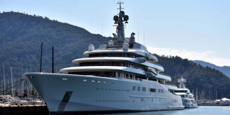 A Russian Oligarch’s Superyacht Is Finally on the Move