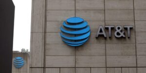 AT&T Is Directing Some Help-Desk Managers to Relocate or Face Layoffs