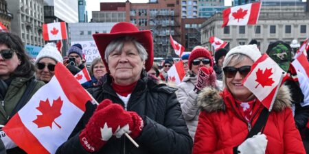 Canadians Traveling to US Down for Seventh Straight Month