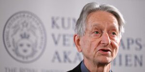 The Godfather of AI Says Autonomous Weapons Make Wars Easier to Start