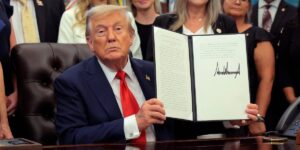 Trump Dangles Idea of Government Checks to Attract Campaign Donations