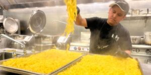 Diners Are Dying. so How Is One of America’s Largest Still Thriving?