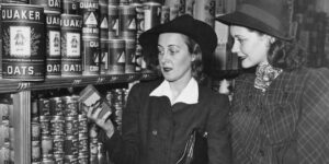 Photos of the First Supermarkets Show How Grocery Shopping Has Changed